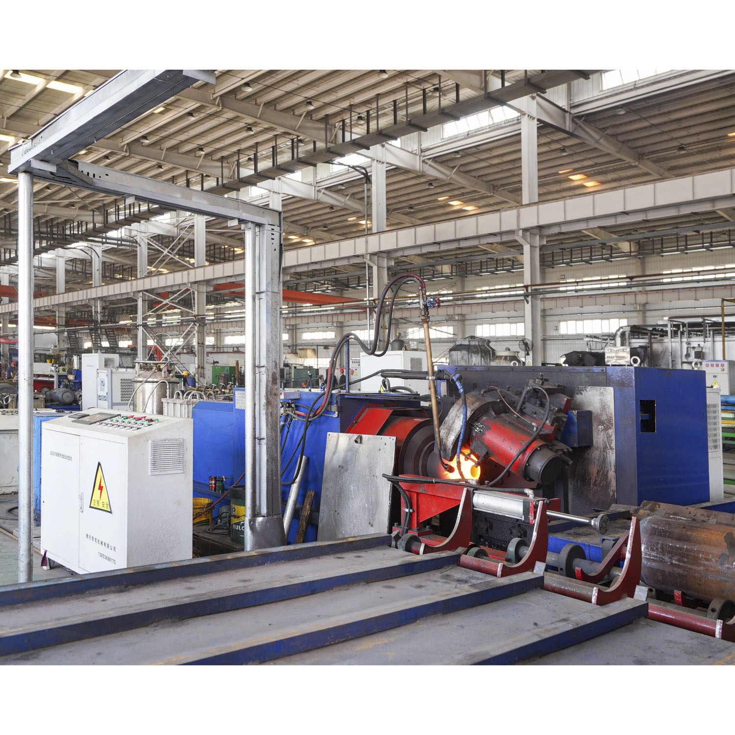 全自動收口機(jī)